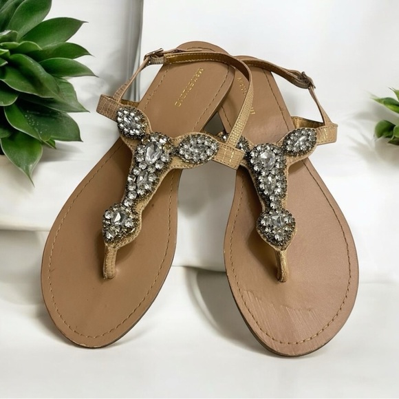 Max Studio Size 8.5 M Jewel Rhinestone Crystal Embellished Flat Sandals - Picture 1 of 13